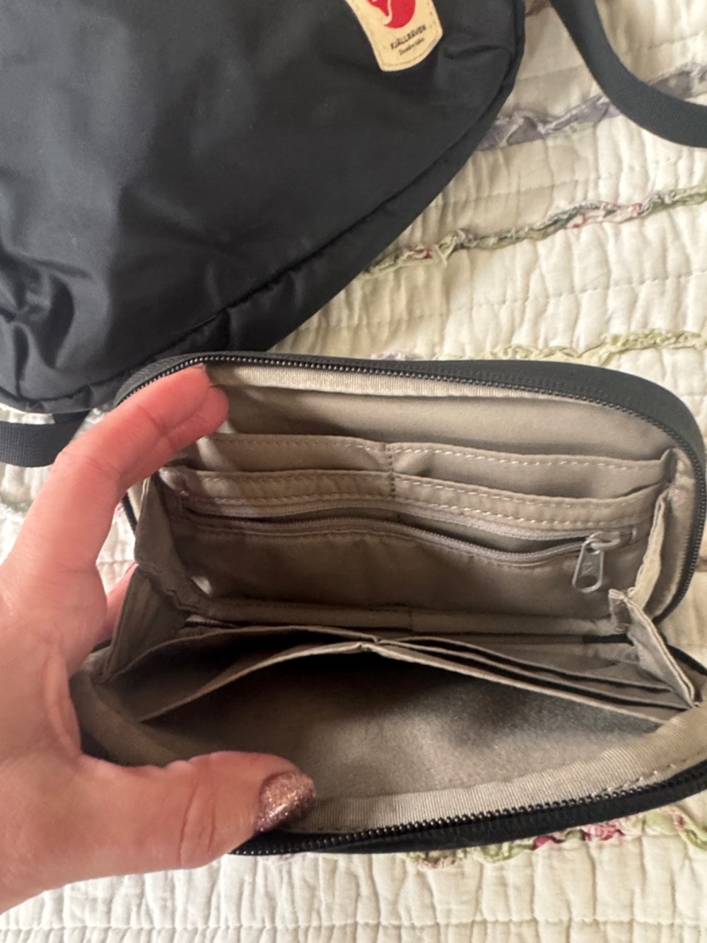 Black Fjallraven crossbody and wallet combo - Picture 3 of 3